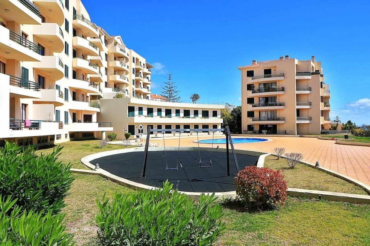 Pia'S Place - Apt With Sea View Caniço Exterior foto